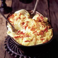 Witlofschotel met kaassaus